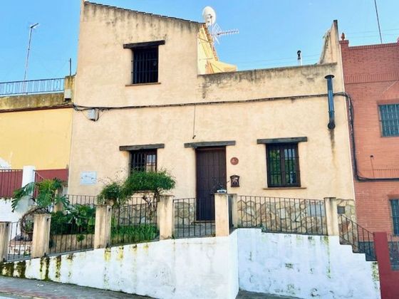 Foto 1 de Casa en venda a La Paz de 4 habitacions amb terrassa i balcó