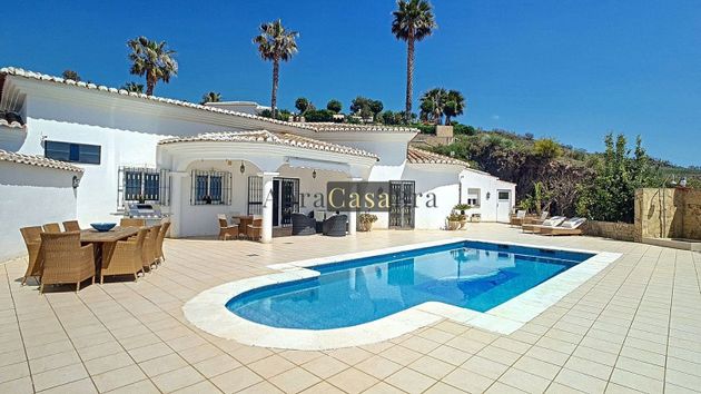 Foto 1 de Xalet en venda a Camino Algarrobo - Las Arenas de 4 habitacions amb terrassa i piscina