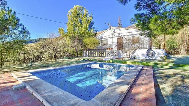 Foto 1 de Casa rural en venta en Sedella de 3 habitaciones con terraza y piscina