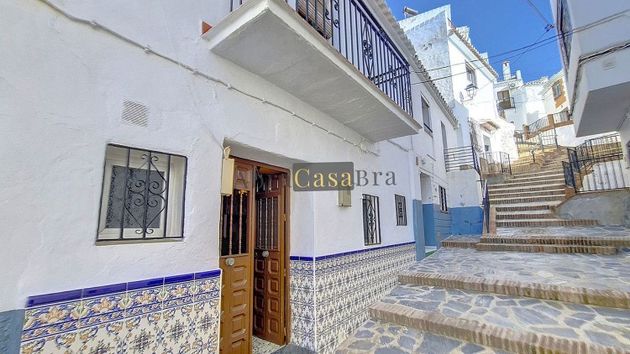Foto 1 de Casa adosada en venta en Canillas de Aceituno de 3 habitaciones con terraza y piscina