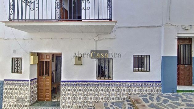 Foto 2 de Casa adossada en venda a Canillas de Aceituno de 3 habitacions amb terrassa i piscina