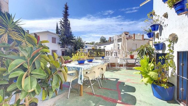 Foto 2 de Local en venta en Alcaucín con terraza y garaje