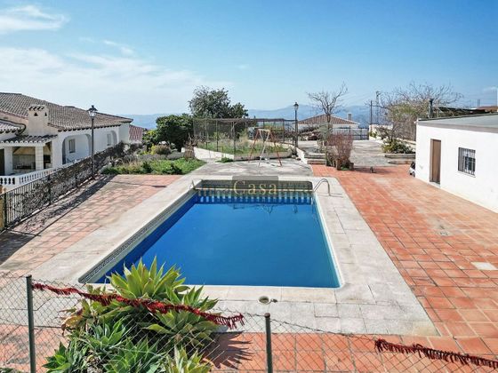 Foto 1 de Casa rural en venta en Canillas de Aceituno de 3 habitaciones con terraza y piscina