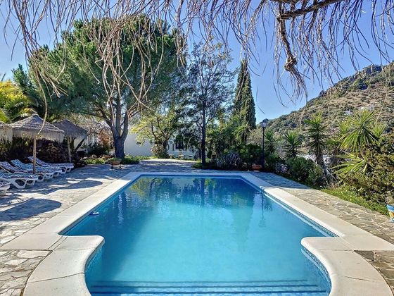Foto 2 de Casa rural en venda a Comares de 4 habitacions amb terrassa i piscina