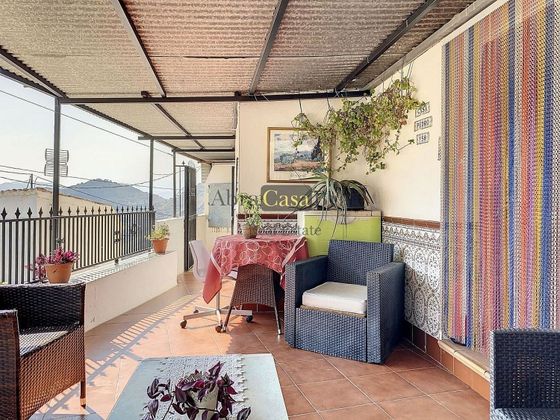 Foto 2 de Casa adossada en venda a Canillas de Aceituno de 3 habitacions amb jardí i aire acondicionat