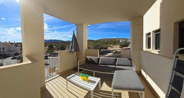 Foto 2 de Pis en venda a calle Acacia de 3 habitacions amb terrassa i piscina
