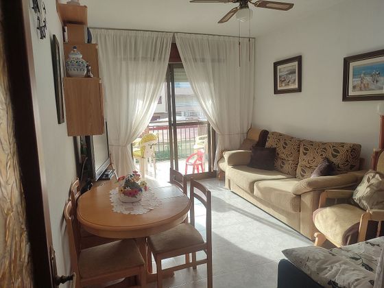 Foto 1 de Piso en venta en Centro - Alcazares, Los de 2 habitaciones con terraza y garaje