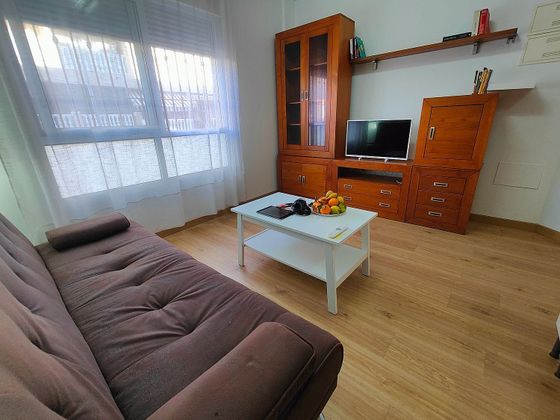 Foto 2 de Alquiler de piso en Nueva Cartagena de 1 habitación con garaje y muebles
