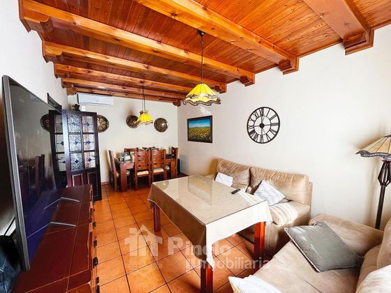 Foto 2 de Casa adossada en venda a Castilblanco de los Arroyos de 4 habitacions amb terrassa i balcó