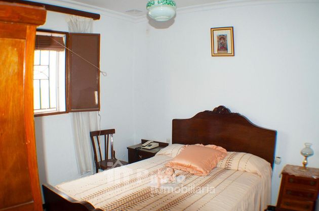 Foto 2 de Casa adossada en venda a Castilblanco de los Arroyos de 3 habitacions amb aire acondicionat
