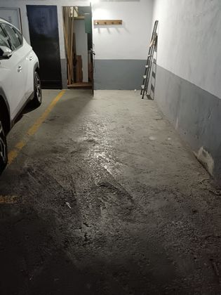 Foto 1 de Venta de garaje en Parque Alcosa - Jardines del Edén de 11 m²
