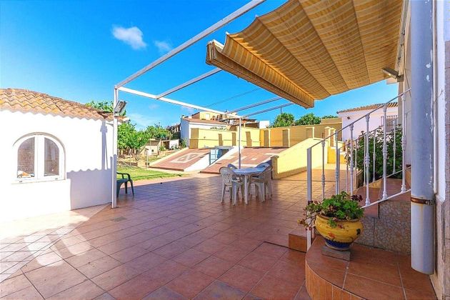 Foto 1 de Xalet en venda a calle El Rincon de 4 habitacions amb terrassa i piscina
