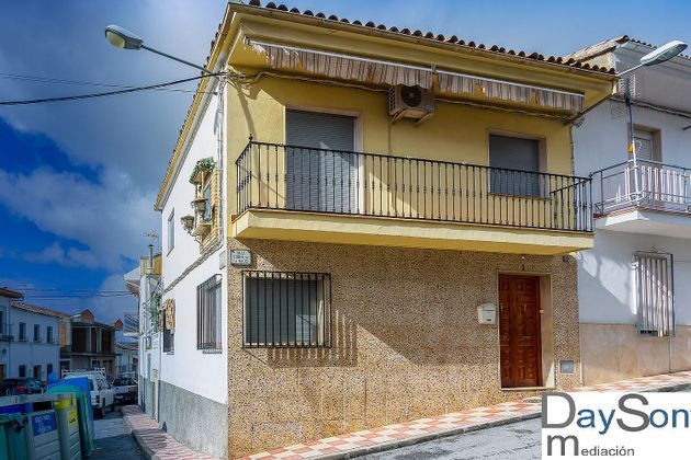 Foto 1 de Casa adossada en venda a Alcalá la Real de 4 habitacions amb terrassa i balcó