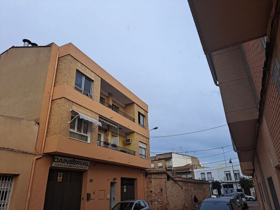 Foto 1 de Pis en venda a calle Pintor Pinazo amb balcó