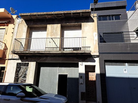 Foto 1 de Casa en venda a calle De Carcaixent de 1 habitació i 344 m²