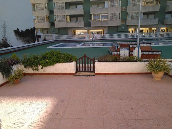 Foto 2 de Casa en venta en urbanización Residencial Mangalan Pg X de 4 habitaciones con terraza y piscina