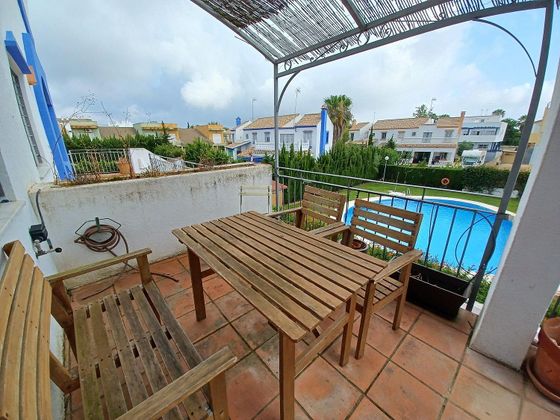 Foto 1 de Ático en venta en Ayamonte ciudad de 2 habitaciones con terraza y piscina