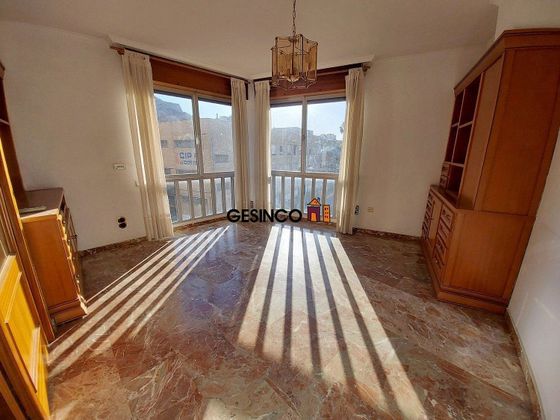 Foto 1 de Dúplex en venta en Xàtiva de 4 habitaciones con terraza y balcón