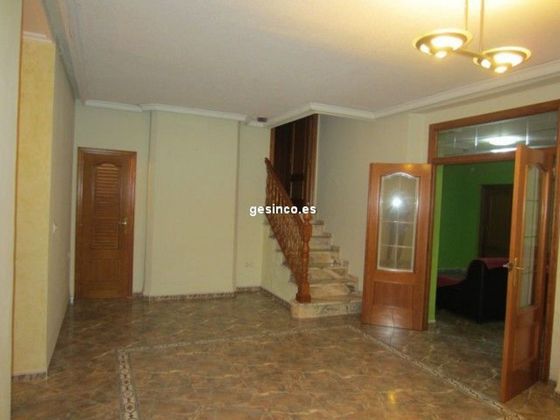 Foto 2 de Casa en venta en Manuel de 6 habitaciones con terraza y aire acondicionado