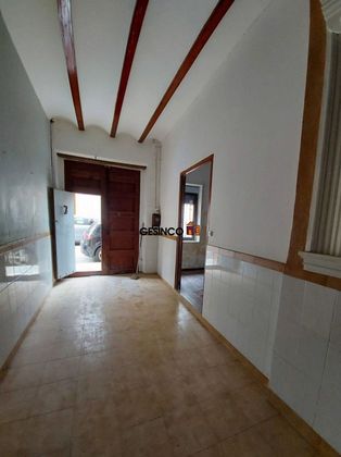 Foto 2 de Casa en venda a Llosa de Ranes de 3 habitacions amb terrassa