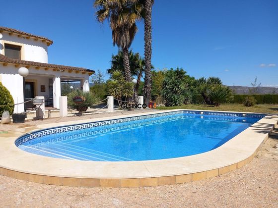 Foto 1 de Chalet en venta en Ontinyent de 5 habitaciones con terraza y piscina