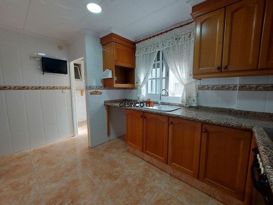 Foto 1 de Pis en venda a Xàtiva de 3 habitacions amb terrassa i balcó