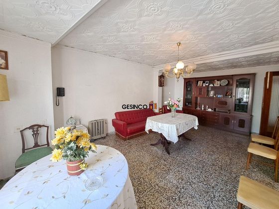 Foto 2 de Xalet en venda a Manuel de 4 habitacions amb terrassa i garatge