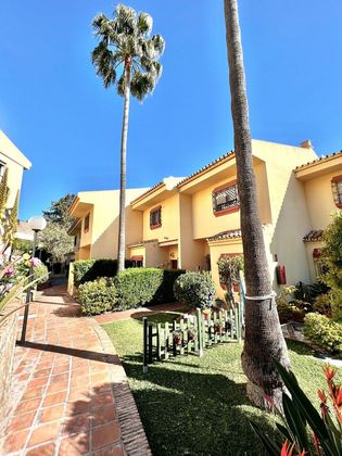 Foto 2 de Casa adosada en venta en ronda Del Golf Este de 2 habitaciones con terraza y piscina