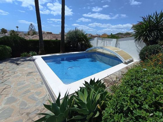 Foto 2 de Chalet en venta en San Luis de Sabinillas de 4 habitaciones con terraza y piscina