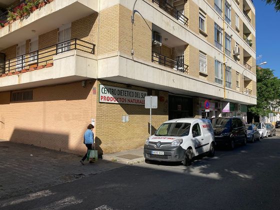 Foto 2 de Alquiler de local en calle Lamarque de Novoa de 400 m²