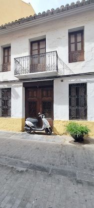 Foto 2 de Venta de casa adosada en calle Virgen Salut de 4 habitaciones con terraza