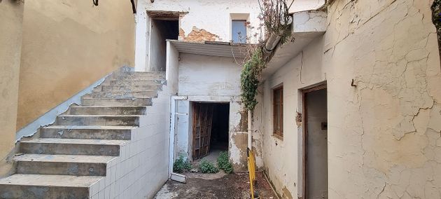 Foto 1 de Casa adossada en venda a calle San Cayetano de 4 habitacions amb terrassa i piscina