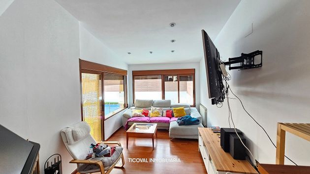 Foto 1 de Casa en venta en calle Sèquia Rascanya de 4 habitaciones con terraza y piscina