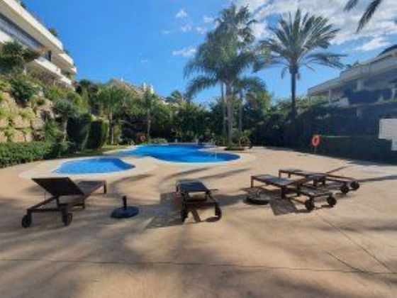 Foto 2 de Piso en venta en urbanización Lomas del Rey de 3 habitaciones con terraza y piscina