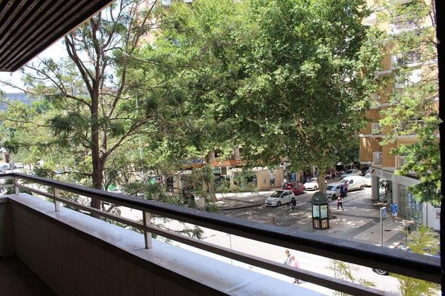 Foto 2 de Piso en venta en calle Ángel Bruna de 3 habitaciones con terraza y balcón