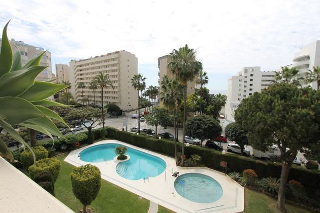 Foto 1 de Piso en venta en calle Pablo Casals de 3 habitaciones con terraza y piscina