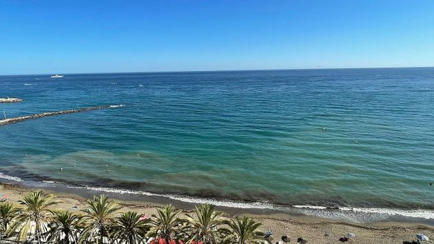 Foto 2 de Estudi en venda a Playa de la Fontanilla amb terrassa i piscina