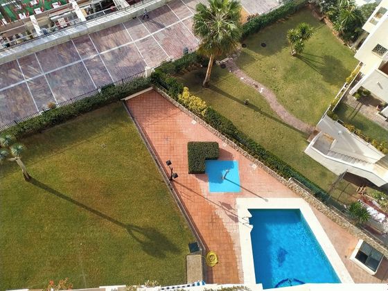 Foto 2 de Venta de piso en Playa de la Fontanilla de 1 habitación con terraza y piscina