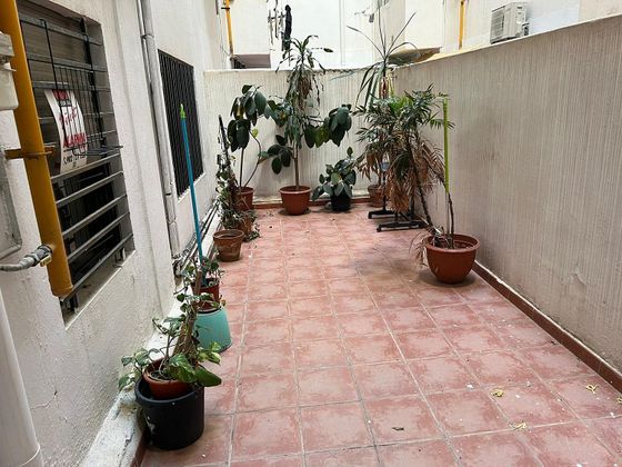 Foto 1 de Venta de piso en Mestalla de 4 habitaciones con terraza y aire acondicionado