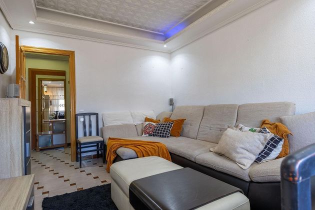 Foto 2 de Piso en venta en Casco Antiguo de 3 habitaciones con balcón y aire acondicionado