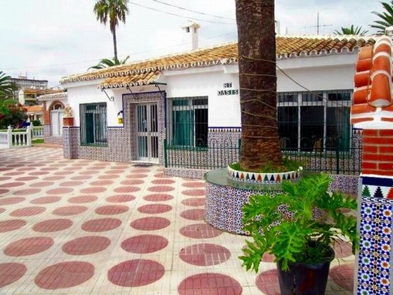 Foto 2 de Local en venta en urbanización El Chaparral Mijas Costa con terraza y garaje