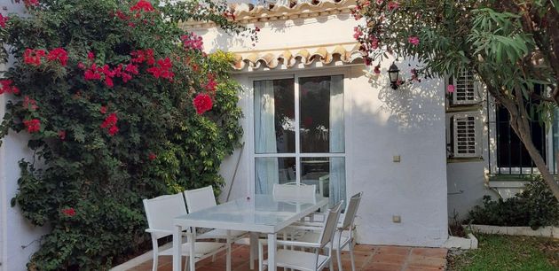 Foto 2 de Casa adosada en venta en El Faro de Calaburra - Chaparral de 3 habitaciones con terraza y piscina