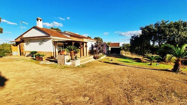 Foto 1 de Casa rural en venda a Castillo de las Guardas (El) de 3 habitacions amb terrassa i piscina