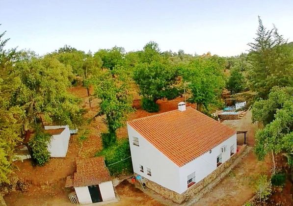 Foto 1 de Casa rural en venta en Cortegana de 3 habitaciones con terraza y piscina
