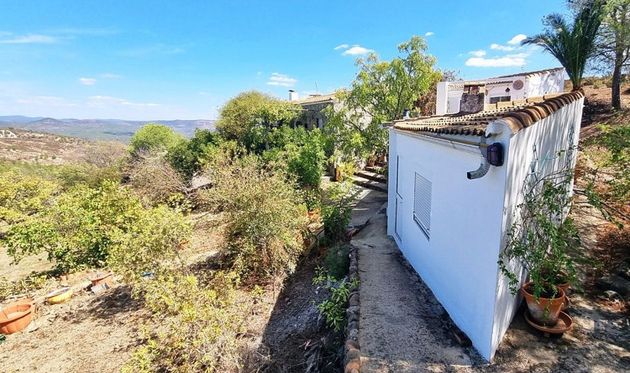 Foto 2 de Casa rural en venda a Campillo (El) de 3 habitacions amb terrassa i jardí