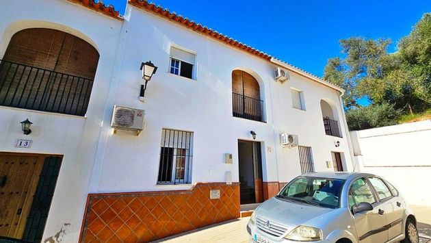 Foto 1 de Casa adossada en venda a calle Pablo Picasso de 4 habitacions amb terrassa i aire acondicionat