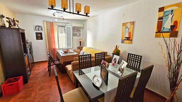 Foto 2 de Casa adossada en venda a calle Pablo Picasso de 4 habitacions amb terrassa i aire acondicionat