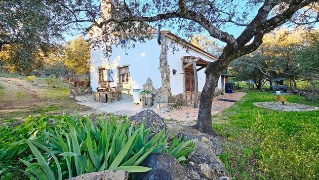 Foto 1 de Venta de casa rural en Higuera de la Sierra de 3 habitaciones con terraza y piscina