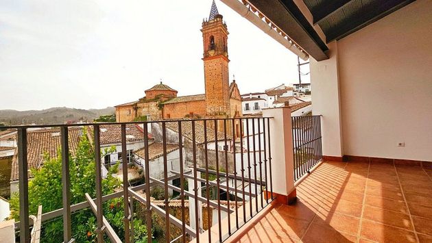 Foto 1 de Casa en venda a calle Barrio de 4 habitacions amb terrassa i jardí