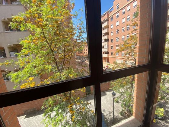 Foto 1 de Piso en alquiler en Aiora de 4 habitaciones con balcón y aire acondicionado